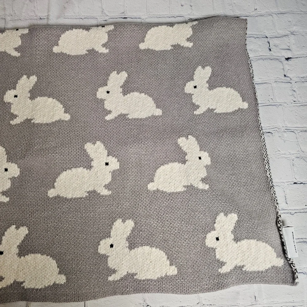 Baby Blanket Grey‎ White Bunny Rabbit 100% Cotton Knit 31x37 BUNYBL